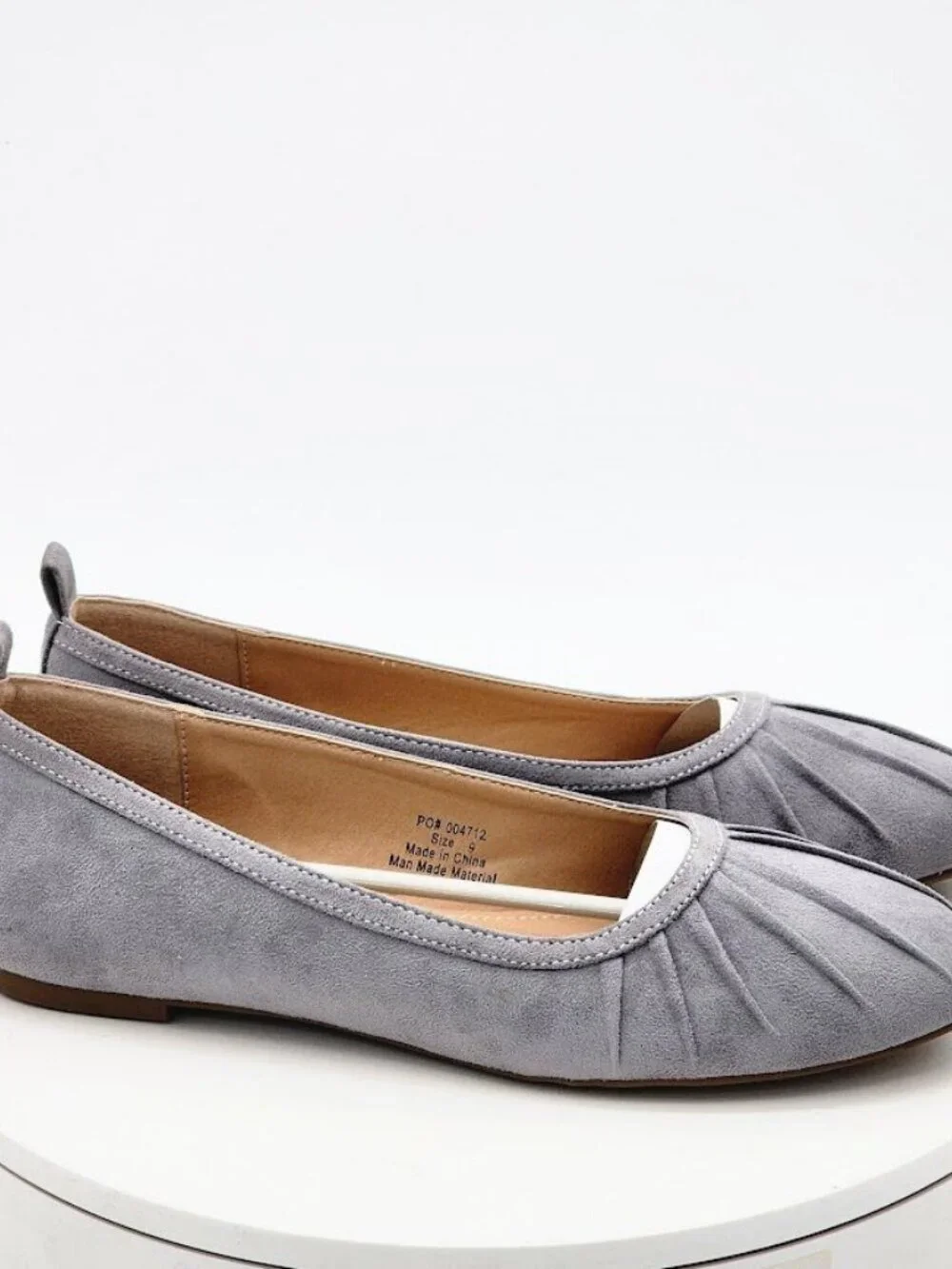 Journee Collection Tannya Gray Suede Ballet Flats Round Toe Women's Size 9
